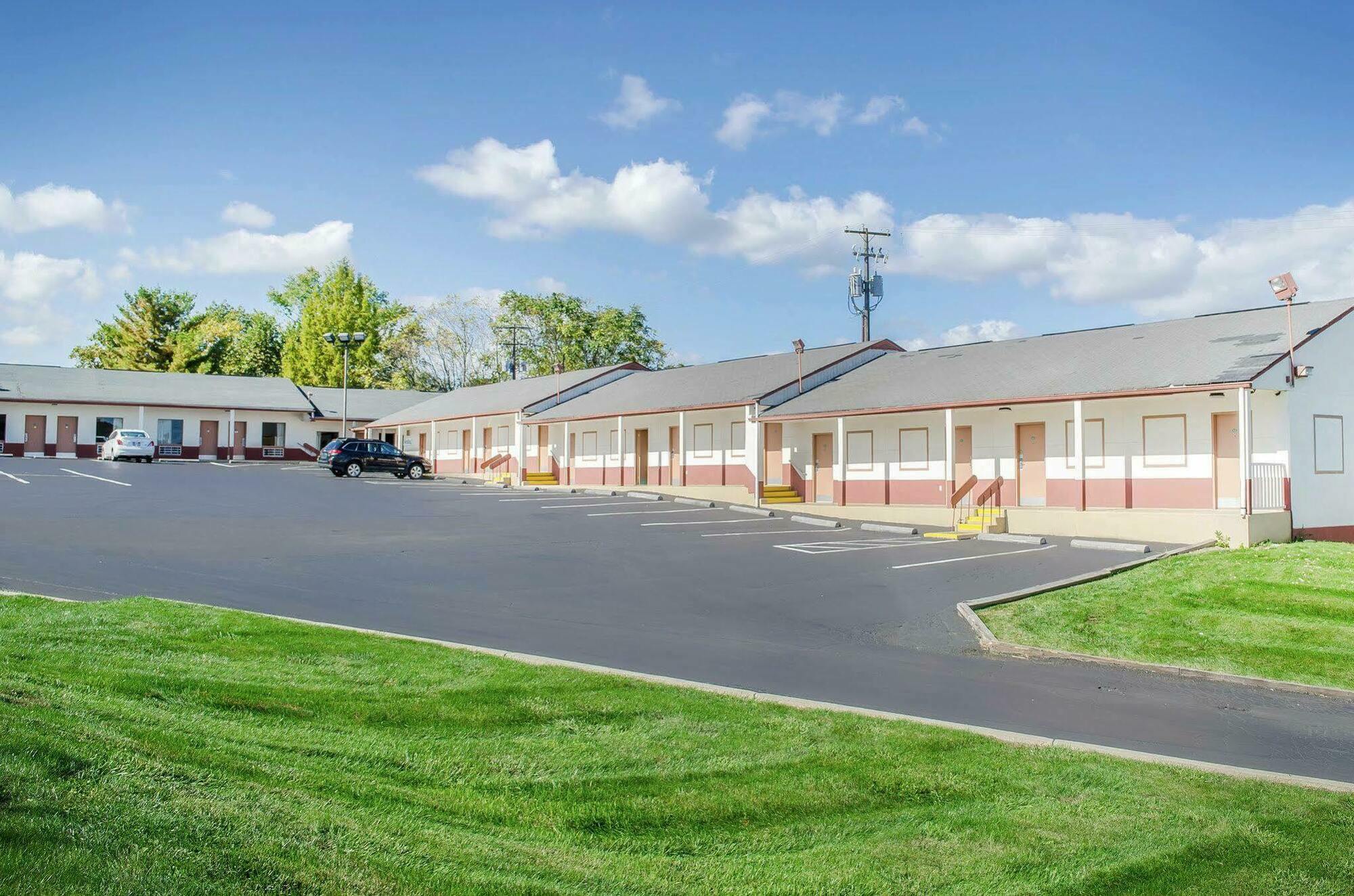 Rodeway Inn Harrisburg Exterior foto
